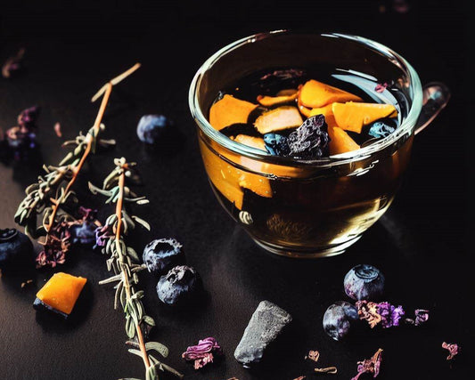 Tisana natural de blueberry elaborada con frutas deshidratadas, sin azúcar añadida, sin saborizantes, colorantes ni conservadores; bebida antioxidante con sabor intenso y auténtico a arándano